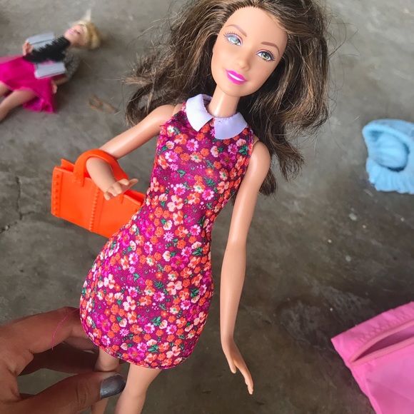 Barbie - Picture 3 of 7